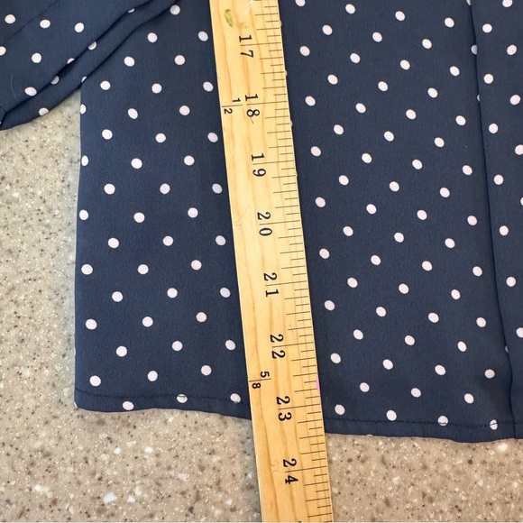 Loft Women's Size Small Blouse Top Short 3/4 Sleeve Blue Polyester Round Neck - Picture 2 of 8